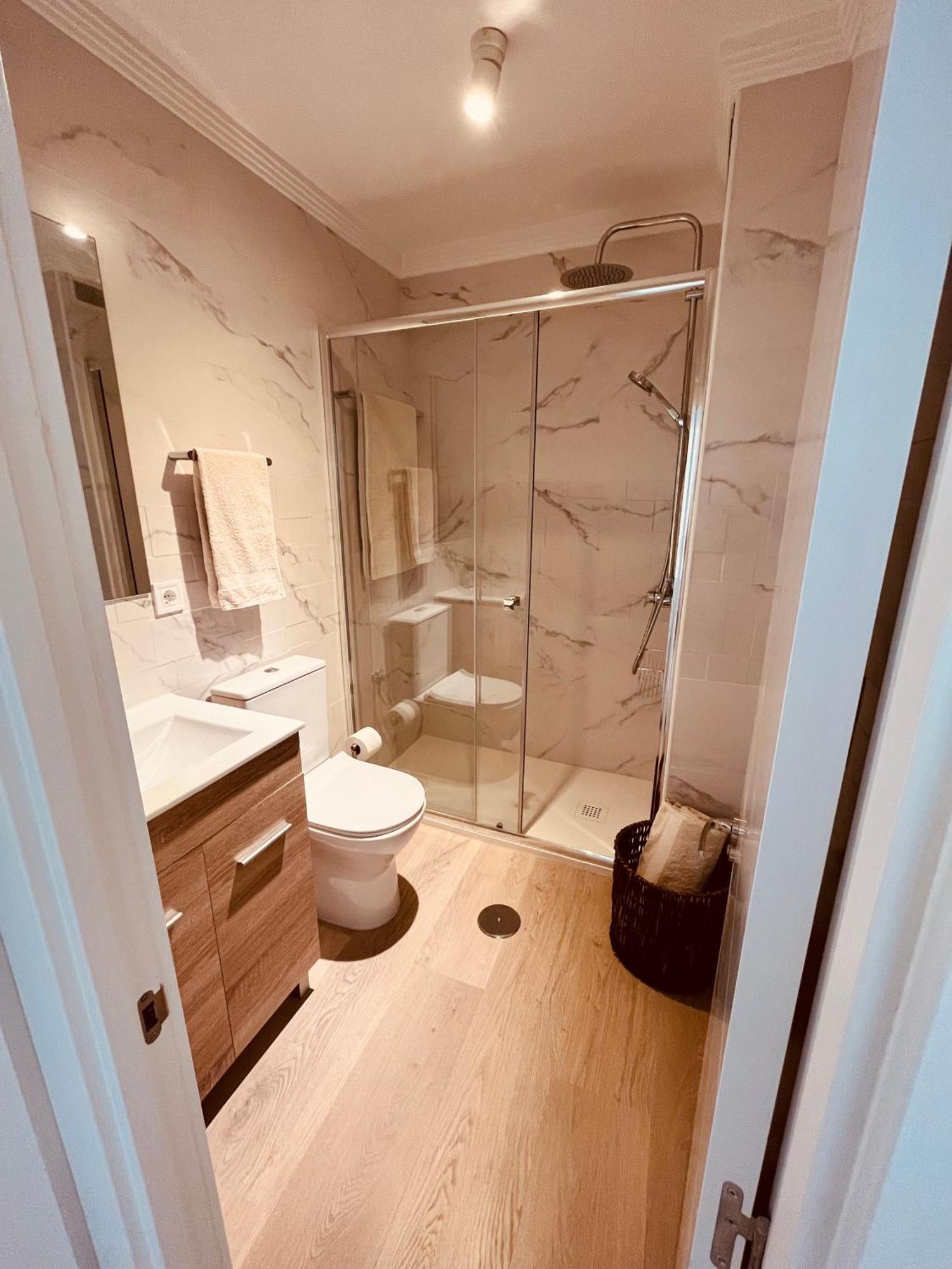 Apartamento Premio Real 18 Gijón Exterior foto